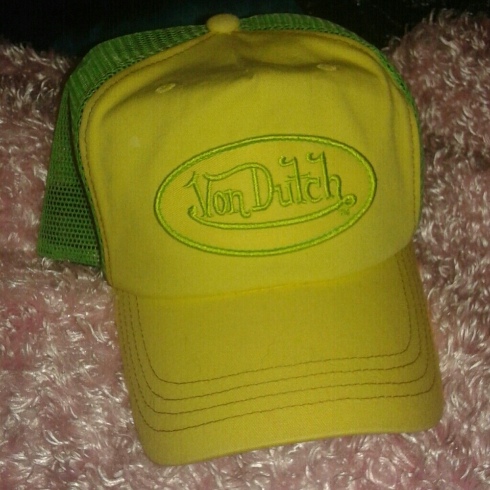 NEW Original authentic Von Dutch yellow/green trucker hat snap back